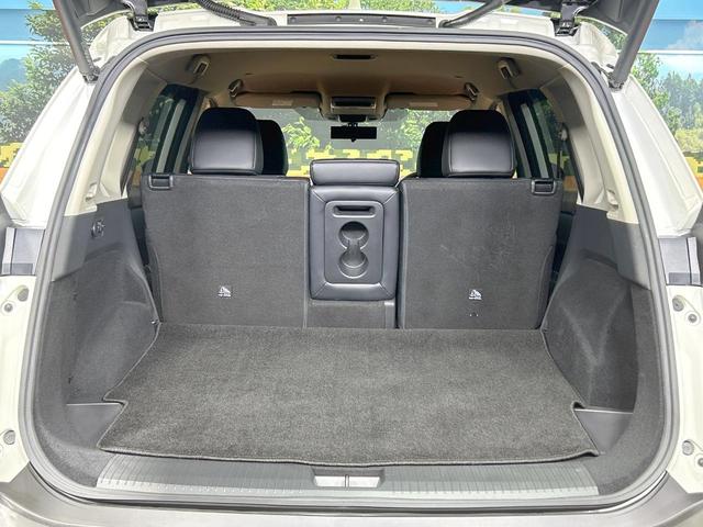 エクストレイル Ｇ　禁煙　１２．３型ディスプレイオーディオ　全周囲カメラ　プロパイロット　デジタルインナーミラー　ヘッドアップディスプレイ　ＡＣ１００Ｖ　ブラインドスポットモニター　シートヒーター　ステアリングヒーター（9枚目）