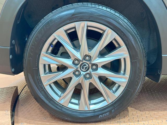 ＣＸ－８ ２５Ｔ　プロアクティブ　禁煙車　後席モニター　全周囲カメラ　６人乗り　ルーフレール　レーダークルーズ　ブラインドスポットモニター　純正ＳＤナビ　シートヒーター　ＬＥＤヘッド　ＥＴＣ　電動リアゲート　純正１９ＡＷ（22枚目）