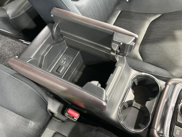 ＣＸ－８ ２５Ｔ　プロアクティブ　禁煙車　後席モニター　全周囲カメラ　６人乗り　ルーフレール　レーダークルーズ　ブラインドスポットモニター　純正ＳＤナビ　シートヒーター　ＬＥＤヘッド　ＥＴＣ　電動リアゲート　純正１９ＡＷ（56枚目）