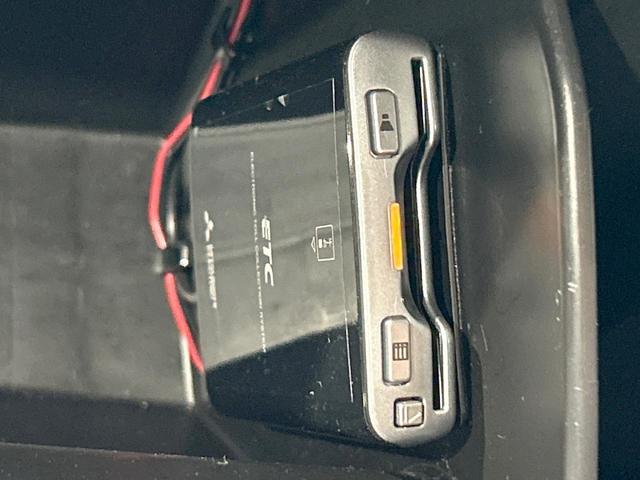 ＣＸ－８ ２５Ｔ　プロアクティブ　禁煙車　後席モニター　全周囲カメラ　６人乗り　ルーフレール　レーダークルーズ　ブラインドスポットモニター　純正ＳＤナビ　シートヒーター　ＬＥＤヘッド　ＥＴＣ　電動リアゲート　純正１９ＡＷ（58枚目）