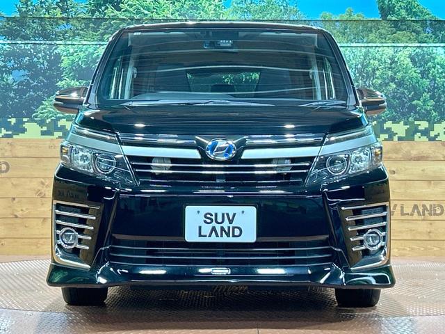 ヴォクシー ハイブリッドＺＳ　煌ＩＩ　禁煙　後席モニター　ＴＲＤエアロ　ＢＩＧ－Ｘ１１インチナビ　バックカメラ　両側電動ドア　ＥＴＣ　オートマチックハイビーム　トヨタセーフティーセンス　ＬＥＤヘッドライト　純正１６インチアルミ（15枚目）