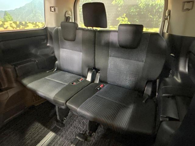 ヴォクシー ハイブリッドＺＳ　煌ＩＩ　禁煙　後席モニター　ＴＲＤエアロ　ＢＩＧ－Ｘ１１インチナビ　バックカメラ　両側電動ドア　ＥＴＣ　オートマチックハイビーム　トヨタセーフティーセンス　ＬＥＤヘッドライト　純正１６インチアルミ（31枚目）