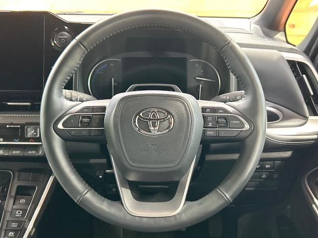 ノア ハイブリッドＳ－Ｚ　禁煙　後席モニター　快適利便パッケージ　１０．５型ディスプレイオーディオ　ヘッドアップディスプレイ　トヨタチームメイト　ＤＶＤ＆ＣＤ　フルセグ　ブラインドスポットモニター　デジタルインナーミラー（12枚目）