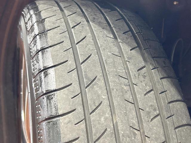 ノア ハイブリッドＳ－Ｚ　禁煙　後席モニター　快適利便パッケージ　１０．５型ディスプレイオーディオ　ヘッドアップディスプレイ　トヨタチームメイト　ＤＶＤ＆ＣＤ　フルセグ　ブラインドスポットモニター　デジタルインナーミラー（28枚目）