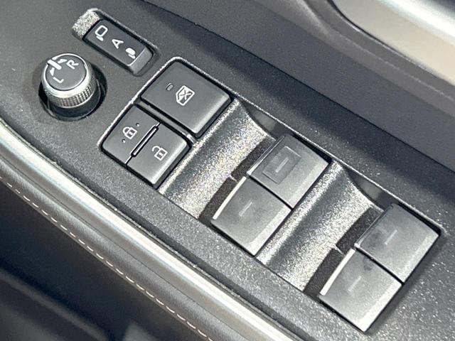 ノア ハイブリッドＳ－Ｚ　禁煙　後席モニター　快適利便パッケージ　１０．５型ディスプレイオーディオ　ヘッドアップディスプレイ　トヨタチームメイト　ＤＶＤ＆ＣＤ　フルセグ　ブラインドスポットモニター　デジタルインナーミラー（31枚目）