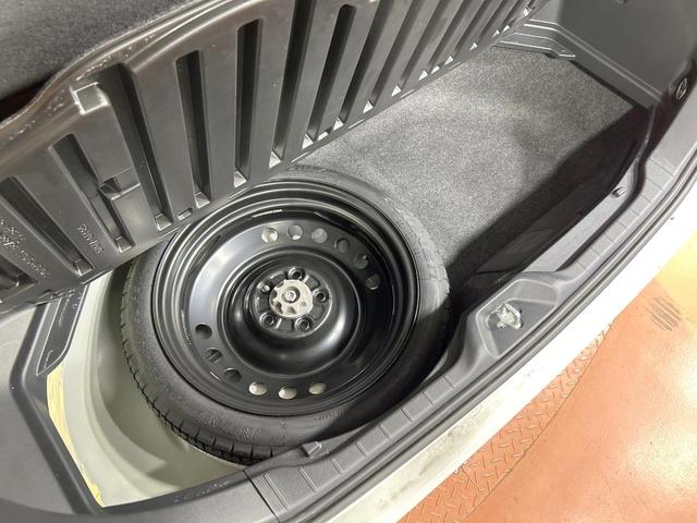 ノア ハイブリッドＳ－Ｚ　禁煙　後席モニター　快適利便パッケージ　１０．５型ディスプレイオーディオ　ヘッドアップディスプレイ　トヨタチームメイト　ＤＶＤ＆ＣＤ　フルセグ　ブラインドスポットモニター　デジタルインナーミラー（77枚目）