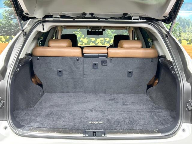 ＲＸ ＲＸ４５０ｈ　バージョンＬ　サンルーフ　フルエアロ　後席モニター　バックカメラ１００Ｖ電源　レーダークルーズ　禁煙車　電動リアゲート　茶川シート　前席シートエアコン　ヘッドアップディスプレイ　後席モニター　ＬＥＤヘッド（11枚目）