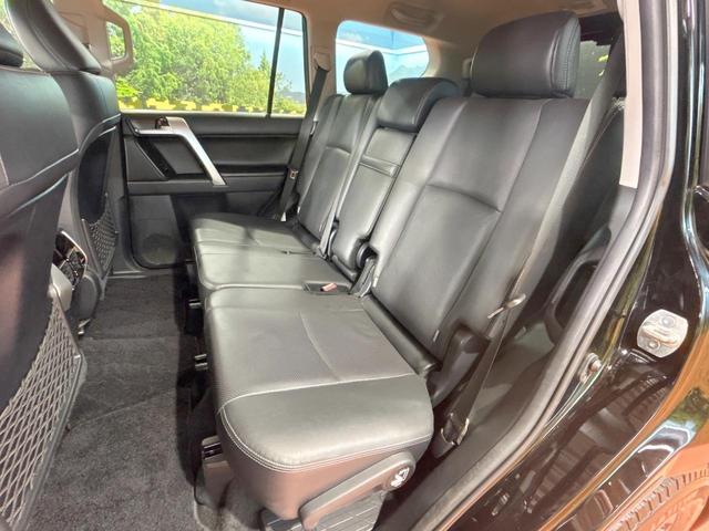 ランドクルーザープラド ＴＸ　Ｌパッケージ　マットブラックエディション　禁煙車　サンルーフ　９型ディスプレイオーディオ　全周囲カメラ　レーダークルーズ　シートベンチレーション　パワーシート　クリアランスソナー　ＬＥＤヘッド　ＥＴＣ　ブラインドスポットモニター（31枚目）