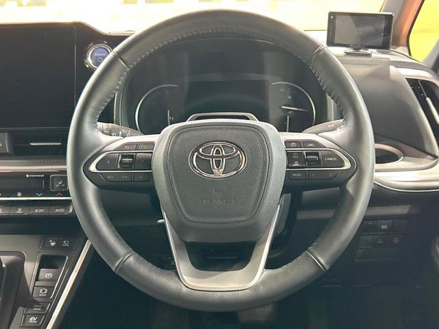 ヴォクシー ハイブリッドＳ－Ｚ　禁煙車　モデリスタ　後席モニター　両側電動ドア　全周囲カメラ　トヨタチームメイト　レーダークルーズ　電動リアゲート　１００Ｖ電源　ブラインドスポットモニター　クリアランスソナー　ＬＥＤヘッド　ＥＴＣ（11枚目）