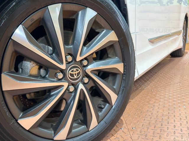 ヴォクシー ハイブリッドＳ－Ｚ　禁煙車　モデリスタ　後席モニター　両側電動ドア　全周囲カメラ　トヨタチームメイト　レーダークルーズ　電動リアゲート　１００Ｖ電源　ブラインドスポットモニター　クリアランスソナー　ＬＥＤヘッド　ＥＴＣ（13枚目）