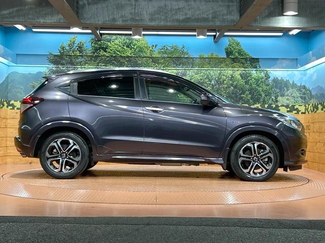 ヴェゼル ハイブリッドＺ　禁煙車　ＳＤナビ　フルセグ　クルーズコントロール　ＬＥＤヘッドライト　シートヒーター　バックカメラ　デュアルエアコン　純正１７インチアルミホイール　Ｂｌｕｅｔｏｏｔｈ再生　ＥＴＣ　スマートキー（30枚目）