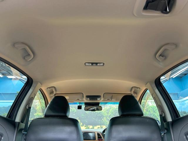 ヴェゼル ハイブリッドＺ　禁煙車　ＳＤナビ　フルセグ　クルーズコントロール　ＬＥＤヘッドライト　シートヒーター　バックカメラ　デュアルエアコン　純正１７インチアルミホイール　Ｂｌｕｅｔｏｏｔｈ再生　ＥＴＣ　スマートキー（35枚目）