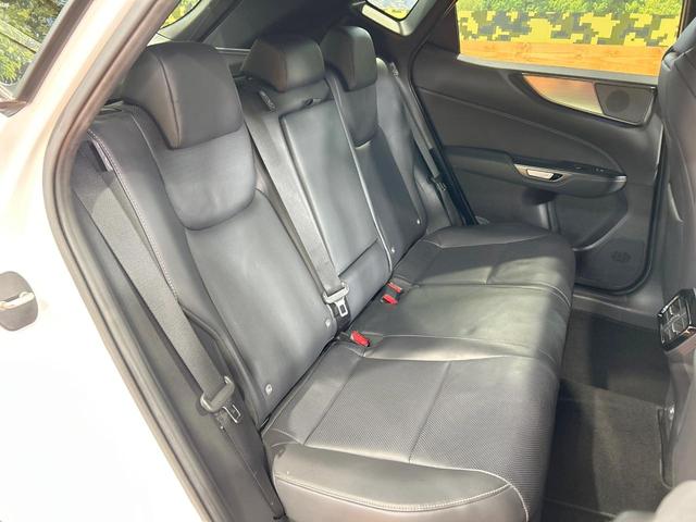 NX NX350h Fスポーツ 禁煙 パノラマルーフ 14型ディスプレイオーディオ 全周囲カメラ ヘッドアップディスプレイ ブラインドスポットモニター デジタルインナーミラー オレンジキャリパー 黒革 電動リアゲート ETC(9枚目)