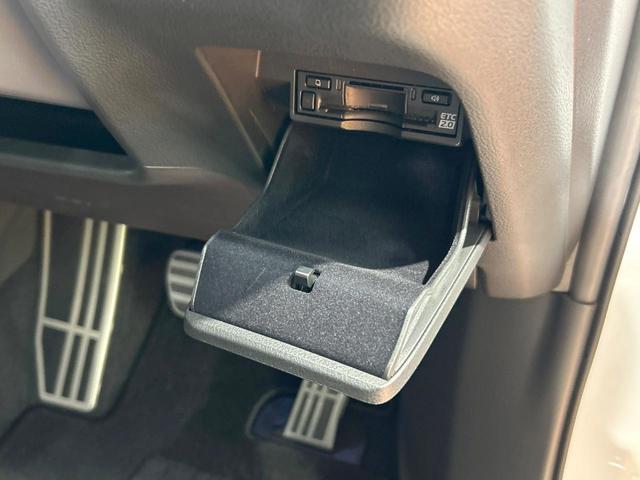 NX NX350h Fスポーツ 禁煙 パノラマルーフ 14型ディスプレイオーディオ 全周囲カメラ ヘッドアップディスプレイ ブラインドスポットモニター デジタルインナーミラー オレンジキャリパー 黒革 電動リアゲート ETC(44枚目)