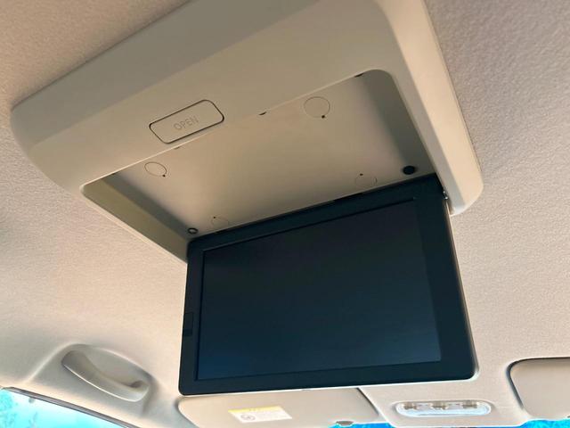 セレナ ハイウェイスター　Ｖセレ＋セーフティＩＩ　ＳＨＶ　禁煙　後席モニター　純正８型ナビ　全周囲カメラ　両側電動ドア　コーナーセンサー　ＥＴＣ　リアエアコン　ＬＥＤヘッドライト　純正１６インチアルミ　クルーズコントロール（3枚目）