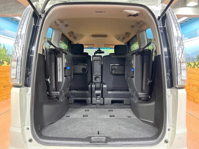 セレナ ハイウェイスター　Ｖセレ＋セーフティＩＩ　ＳＨＶ　禁煙　後席モニター　純正８型ナビ　全周囲カメラ　両側電動ドア　コーナーセンサー　ＥＴＣ　リアエアコン　ＬＥＤヘッドライト　純正１６インチアルミ　クルーズコントロール（11枚目）