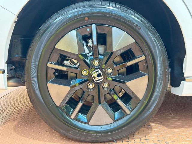 ステップワゴン ｅ：ＨＥＶスパーダ　登録済未使用車　純正１１型ナビ　電動リアゲート　ブラインドスポットモニター　両側電動ドア　バックカメラ　シートヒーター　パドルシフト　コーナーセンサー　フルセグ　ＤＶＤ＆ＣＤ　ＬＥＤヘッドライト（14枚目）
