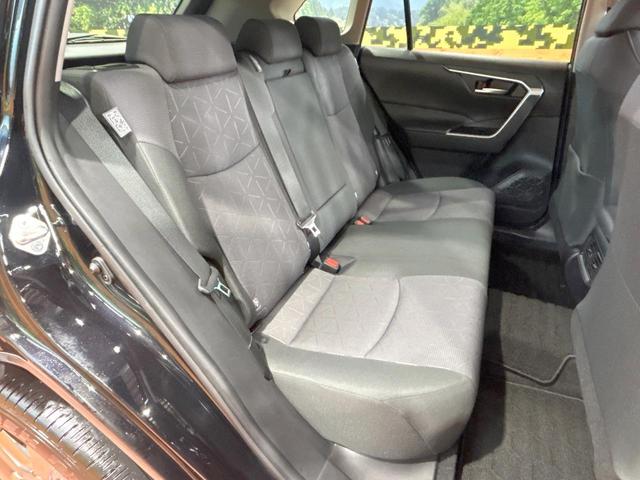 ＲＡＶ４ Ｘ　禁煙車　モデリスタエアロ　ＨＫＳマフラー　９型ＳＤナビ　トヨタセーフティセンス　Ｂｌｕｅｔｏｏｔｈ再生　フルセグ　ＬＥＤヘッドライト　バックカメラ　ＥＴＣ　ルーフレール　クリアランスソナー（9枚目）