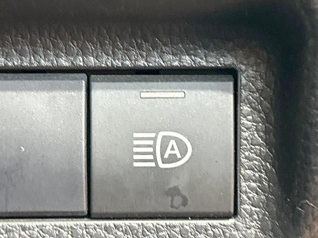 ＲＡＶ４ Ｘ　禁煙車　モデリスタエアロ　ＨＫＳマフラー　９型ＳＤナビ　トヨタセーフティセンス　Ｂｌｕｅｔｏｏｔｈ再生　フルセグ　ＬＥＤヘッドライト　バックカメラ　ＥＴＣ　ルーフレール　クリアランスソナー（22枚目）