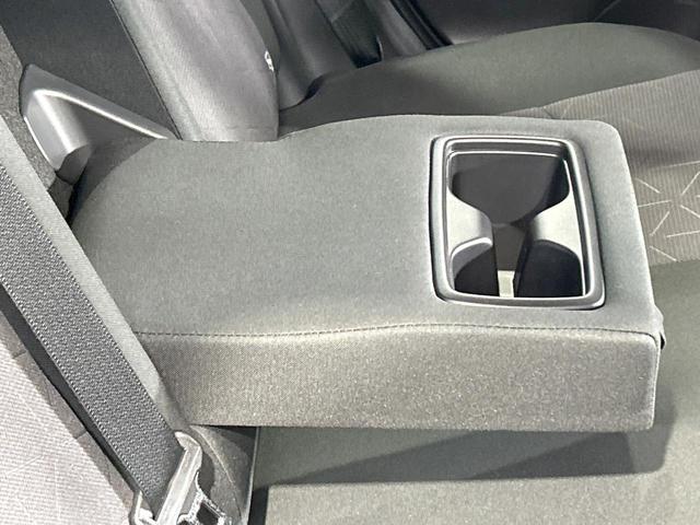 ＲＡＶ４ Ｘ　禁煙車　モデリスタエアロ　ＨＫＳマフラー　９型ＳＤナビ　トヨタセーフティセンス　Ｂｌｕｅｔｏｏｔｈ再生　フルセグ　ＬＥＤヘッドライト　バックカメラ　ＥＴＣ　ルーフレール　クリアランスソナー（23枚目）