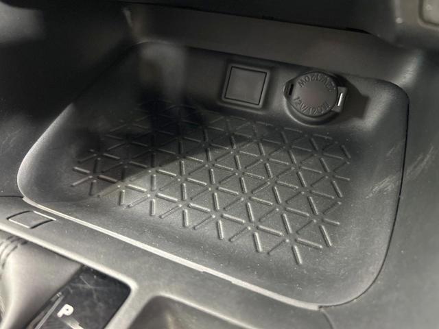 ＲＡＶ４ Ｘ　禁煙車　モデリスタエアロ　ＨＫＳマフラー　９型ＳＤナビ　トヨタセーフティセンス　Ｂｌｕｅｔｏｏｔｈ再生　フルセグ　ＬＥＤヘッドライト　バックカメラ　ＥＴＣ　ルーフレール　クリアランスソナー（49枚目）