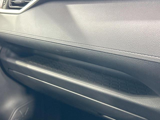 ＲＡＶ４ Ｘ　禁煙車　モデリスタエアロ　ＨＫＳマフラー　９型ＳＤナビ　トヨタセーフティセンス　Ｂｌｕｅｔｏｏｔｈ再生　フルセグ　ＬＥＤヘッドライト　バックカメラ　ＥＴＣ　ルーフレール　クリアランスソナー（52枚目）