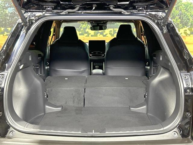 カローラクロス ハイブリッド　Ｚ　禁煙車　ガラスルーフ　トヨタチームメイト　全周囲カメラ　１０．５型ディスプレイオーディオ　セーフティセンス　ＬＥＤヘッド＆フォグ　シートヒーター　ＥＴＣ　ハンズフリー電動リアゲート　純正１８ＡＷ（10枚目）