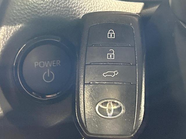 カローラクロス ハイブリッド　Ｚ　禁煙車　ガラスルーフ　トヨタチームメイト　全周囲カメラ　１０．５型ディスプレイオーディオ　セーフティセンス　ＬＥＤヘッド＆フォグ　シートヒーター　ＥＴＣ　ハンズフリー電動リアゲート　純正１８ＡＷ（36枚目）