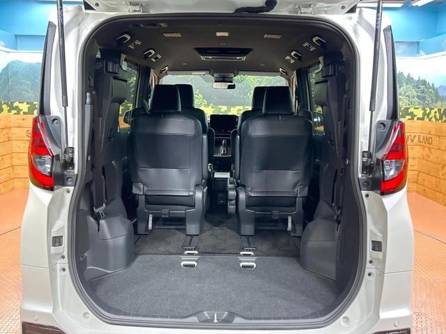 ノア ハイブリッドＳ－Ｚ　禁煙車　モデリスタエアロ　後席モニター　１０型ディスプレイオーディオ　全周囲カメラ　レーダークルーズ　両側電動ドア　クリアランスソナー　ＬＥＤライト　オートマチックハイビーム　シートヒーター　ＥＴＣ（12枚目）