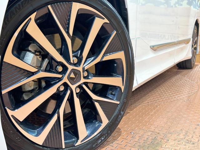 ノア ハイブリッドＳ－Ｚ　禁煙車　モデリスタエアロ　後席モニター　１０型ディスプレイオーディオ　全周囲カメラ　レーダークルーズ　両側電動ドア　クリアランスソナー　ＬＥＤライト　オートマチックハイビーム　シートヒーター　ＥＴＣ（14枚目）