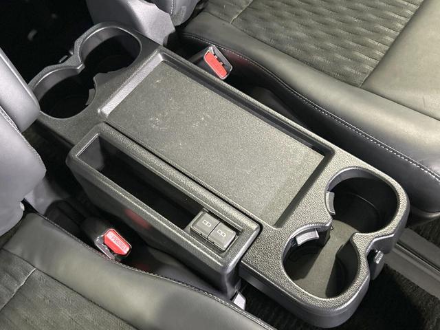 ノア ハイブリッドＳ－Ｚ　禁煙車　モデリスタエアロ　後席モニター　１０型ディスプレイオーディオ　全周囲カメラ　レーダークルーズ　両側電動ドア　クリアランスソナー　ＬＥＤライト　オートマチックハイビーム　シートヒーター　ＥＴＣ（36枚目）