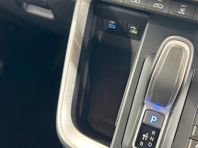 ノア ハイブリッドＳ－Ｚ　禁煙車　モデリスタエアロ　後席モニター　１０型ディスプレイオーディオ　全周囲カメラ　レーダークルーズ　両側電動ドア　クリアランスソナー　ＬＥＤライト　オートマチックハイビーム　シートヒーター　ＥＴＣ（55枚目）