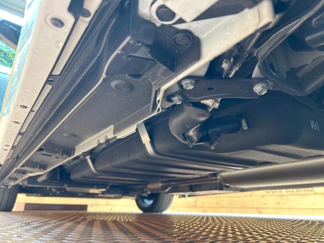 ノア ハイブリッドＳ－Ｚ　禁煙車　モデリスタエアロ　後席モニター　１０型ディスプレイオーディオ　全周囲カメラ　レーダークルーズ　両側電動ドア　クリアランスソナー　ＬＥＤライト　オートマチックハイビーム　シートヒーター　ＥＴＣ（73枚目）