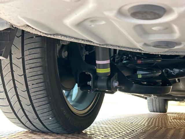 ノア ハイブリッドＳ－Ｚ　禁煙車　モデリスタエアロ　後席モニター　１０型ディスプレイオーディオ　全周囲カメラ　レーダークルーズ　両側電動ドア　クリアランスソナー　ＬＥＤライト　オートマチックハイビーム　シートヒーター　ＥＴＣ（75枚目）
