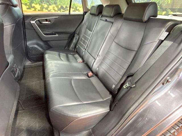 ＲＡＶ４ Ｇ　禁煙　モデリスタエアロ　９インチディスプレイオーディオ　全周囲カメラ　電動リアゲート　ブラインドスポットモニター　シートヒーター　ステアリングヒーター　オートマチックハイビーム　パワーシート（28枚目）