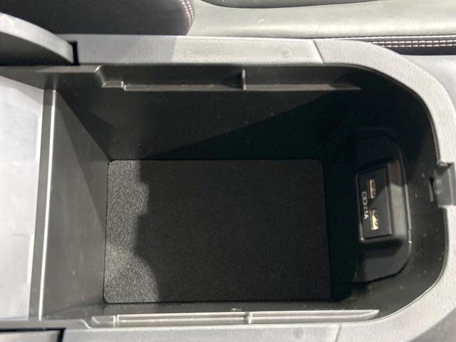 ＲＡＶ４ Ｇ　禁煙　モデリスタエアロ　９インチディスプレイオーディオ　全周囲カメラ　電動リアゲート　ブラインドスポットモニター　シートヒーター　ステアリングヒーター　オートマチックハイビーム　パワーシート（59枚目）