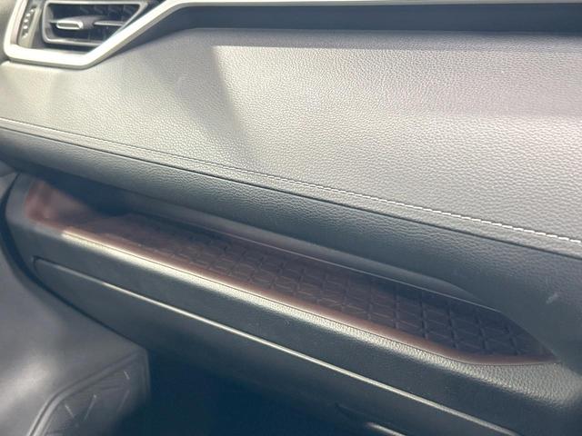 ＲＡＶ４ Ｇ　禁煙　モデリスタエアロ　９インチディスプレイオーディオ　全周囲カメラ　電動リアゲート　ブラインドスポットモニター　シートヒーター　ステアリングヒーター　オートマチックハイビーム　パワーシート（60枚目）