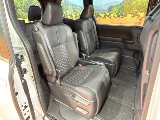 ヴォクシー ハイブリッドS-Z 登録済未使用車 年次改モデル 後席モニター 純正10.5型ナビ トヨタチームメイト ヘッドアップディスプレイ ユニバーサルステップ ブラインドスポット 全周囲カメラ デジタルミラー 三眼LED(9枚目)