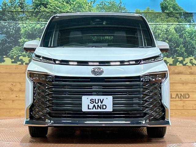 ヴォクシー ハイブリッドS-Z 登録済未使用車 年次改モデル 後席モニター 純正10.5型ナビ トヨタチームメイト ヘッドアップディスプレイ ユニバーサルステップ ブラインドスポット 全周囲カメラ デジタルミラー 三眼LED(15枚目)
