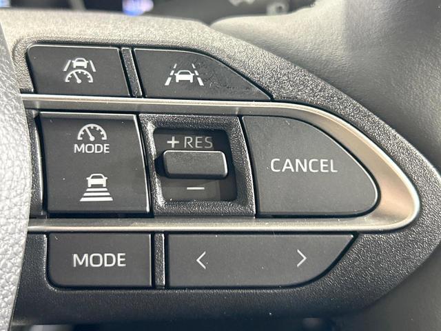 ヴォクシー ハイブリッドS-Z 登録済未使用車 年次改モデル 後席モニター 純正10.5型ナビ トヨタチームメイト ヘッドアップディスプレイ ユニバーサルステップ ブラインドスポット 全周囲カメラ デジタルミラー 三眼LED(22枚目)