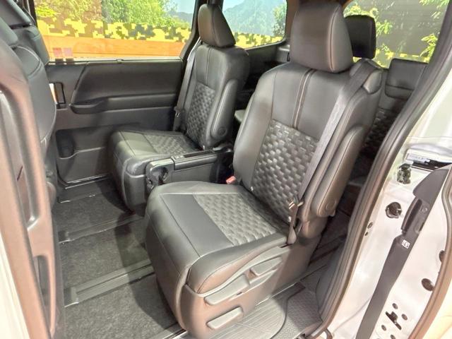 ヴォクシー ハイブリッドS-Z 登録済未使用車 年次改モデル 後席モニター 純正10.5型ナビ トヨタチームメイト ヘッドアップディスプレイ ユニバーサルステップ ブラインドスポット 全周囲カメラ デジタルミラー 三眼LED(32枚目)