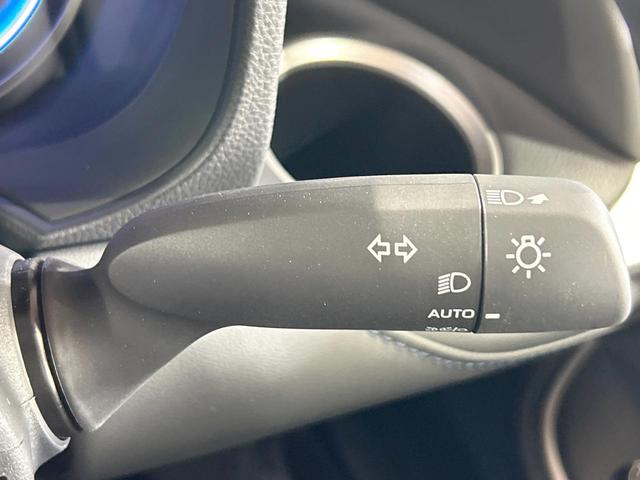 ヴォクシー ハイブリッドS-Z 登録済未使用車 年次改モデル 後席モニター 純正10.5型ナビ トヨタチームメイト ヘッドアップディスプレイ ユニバーサルステップ ブラインドスポット 全周囲カメラ デジタルミラー 三眼LED(51枚目)