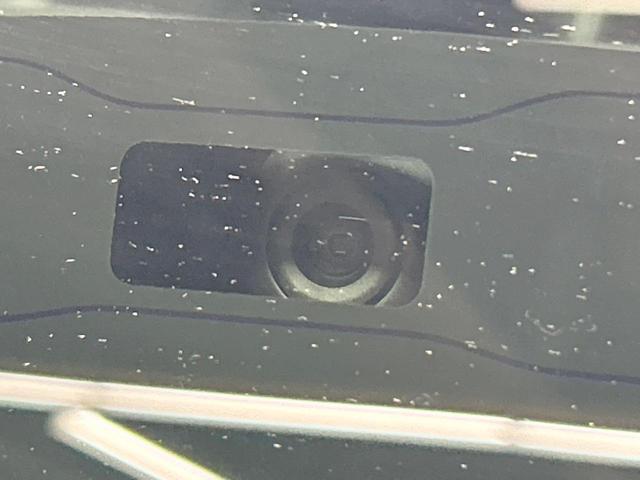 ヴォクシー ハイブリッドS-Z 登録済未使用車 年次改モデル 後席モニター 純正10.5型ナビ トヨタチームメイト ヘッドアップディスプレイ ユニバーサルステップ ブラインドスポット 全周囲カメラ デジタルミラー 三眼LED(68枚目)