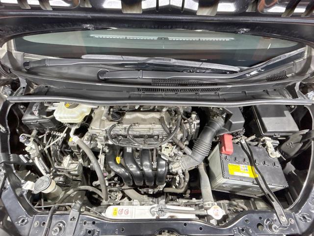 エスクァイア Gi プレミアムパッケージ ブラックテーラード 禁煙 純正9型ナビ 両側電動ドア バックカメラ シートヒーター ステアリングヒーター クルーズコントロール ETC アイドリングストップ コーナーセンサー LEDヘッドライト 純正15インチAW(19枚目)