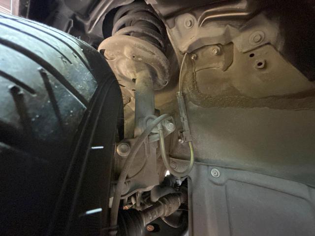 エスクァイア Gi プレミアムパッケージ ブラックテーラード 禁煙 純正9型ナビ 両側電動ドア バックカメラ シートヒーター ステアリングヒーター クルーズコントロール ETC アイドリングストップ コーナーセンサー LEDヘッドライト 純正15インチAW(21枚目)