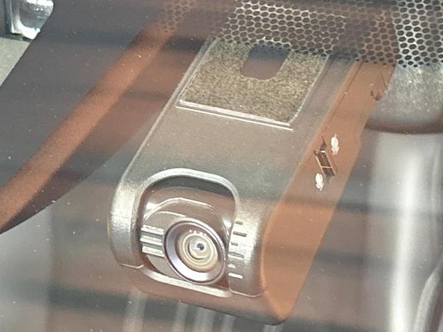 エスクァイア Gi プレミアムパッケージ ブラックテーラード 禁煙 純正9型ナビ 両側電動ドア バックカメラ シートヒーター ステアリングヒーター クルーズコントロール ETC アイドリングストップ コーナーセンサー LEDヘッドライト 純正15インチAW(32枚目)