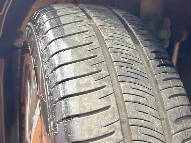 エスクァイア Gi プレミアムパッケージ ブラックテーラード 禁煙 純正9型ナビ 両側電動ドア バックカメラ シートヒーター ステアリングヒーター クルーズコントロール ETC アイドリングストップ コーナーセンサー LEDヘッドライト 純正15インチAW(34枚目)