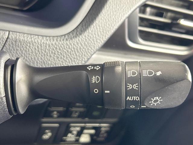 エスクァイア Gi プレミアムパッケージ ブラックテーラード 禁煙 純正9型ナビ 両側電動ドア バックカメラ シートヒーター ステアリングヒーター クルーズコントロール ETC アイドリングストップ コーナーセンサー LEDヘッドライト 純正15インチAW(46枚目)