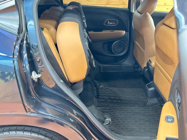 ヴェゼル ハイブリッドZ・ホンダセンシング 禁煙 純正ナビ バックカメラ レーダークルーズコントロール ETC シートヒーター ルーフレール LEDヘッドライト 純正17インチアルミ ハーフレザーシート フルセグ DVD&CD Bluetoot(27枚目)