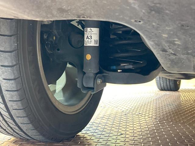 ヴェゼル ハイブリッドZ・ホンダセンシング 禁煙 純正ナビ バックカメラ レーダークルーズコントロール ETC シートヒーター ルーフレール LEDヘッドライト 純正17インチアルミ ハーフレザーシート フルセグ DVD&CD Bluetoot(59枚目)